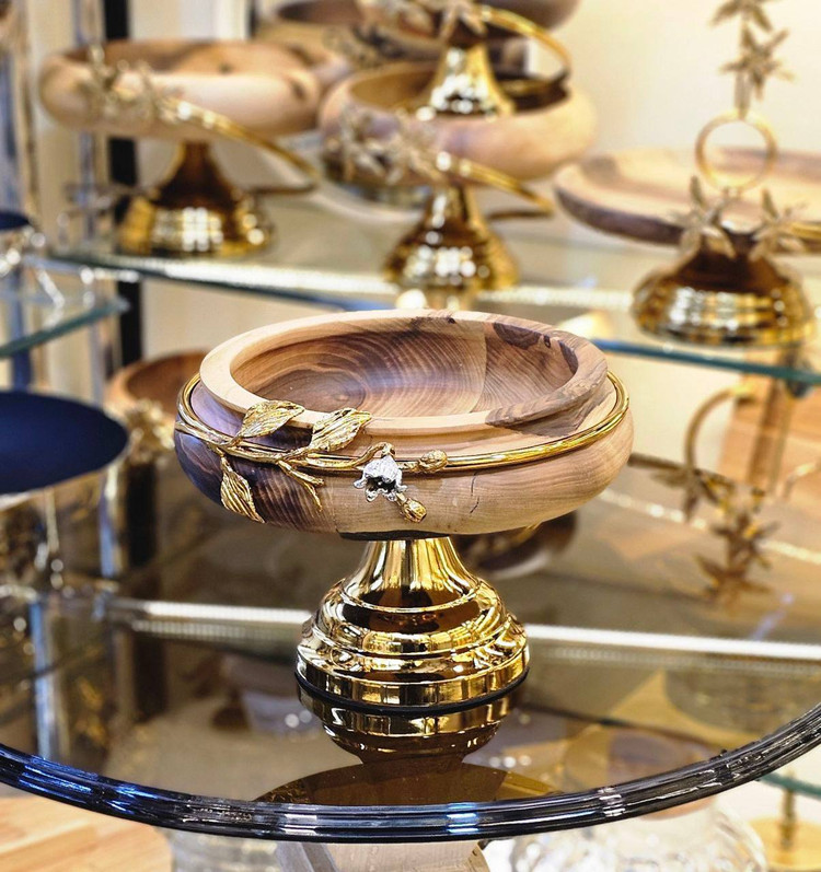 سرویس پذیرایی لاله چوبی