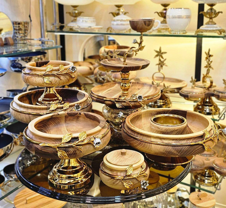 سرویس پذیرایی لاله چوبی